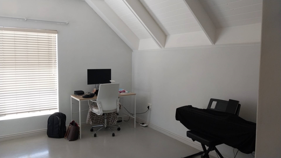 To Let 3 Bedroom Property for Rent in Big Bay Western Cape